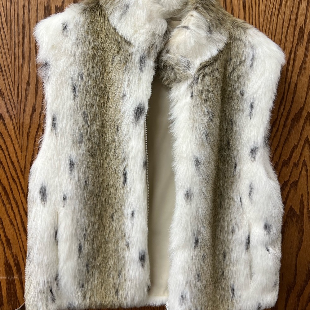 REAL Rabbit Fur Vest - Picture 2 of 4